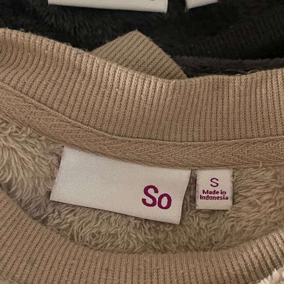 SO brand size small sweatshirt bundle (gray/beige) - Picture 4 of 4